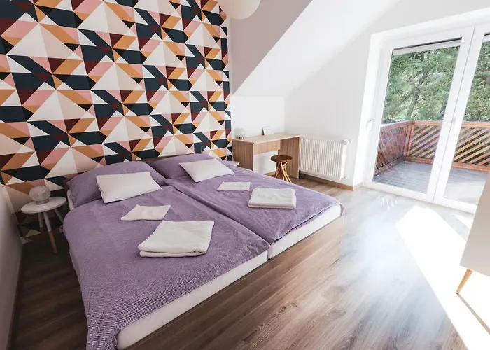 Hilltop Apartmán *